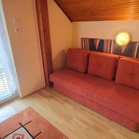 Ferienhaus In Balatonmariafurdo *